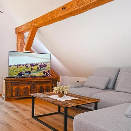 2 Bedroom Gorgeous In